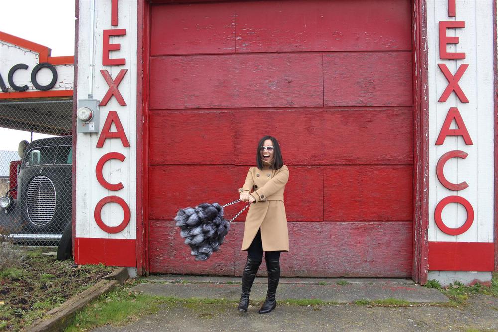 Stuff-I-love.com: Michael Kors Bromley Boots and Pour la Victoire Bag