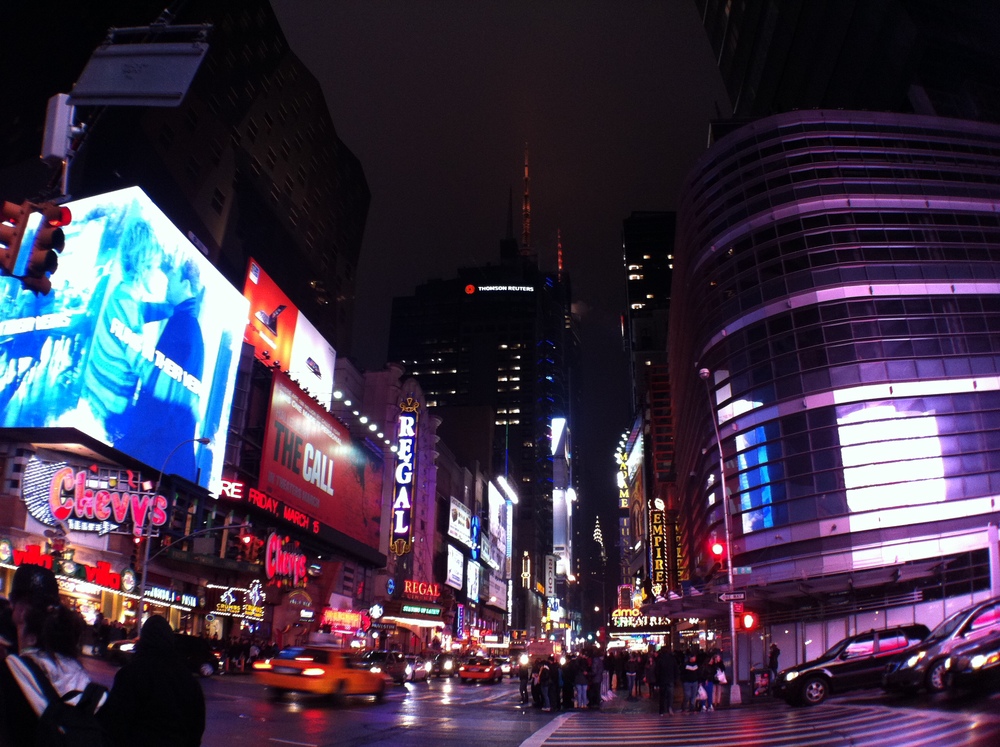 NYC: Times Square at night [stuff-i-love.com]