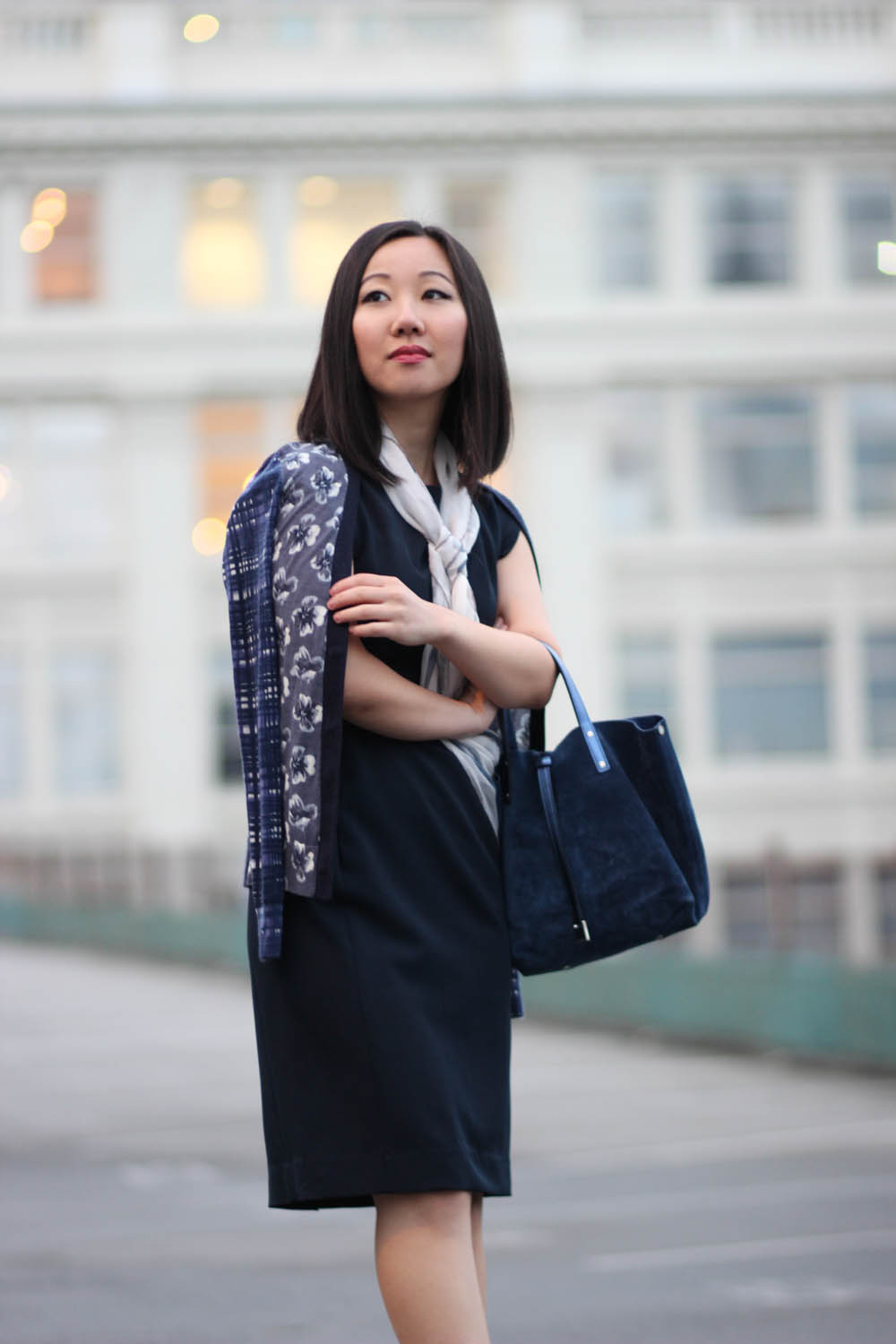 MM LAFLEUR Navy Sarah 2.0 Dress | TIFFANY & CO Reversible Tote | CHANEL scarf | TORY BURCH cardigan | Vancouver Style Blog